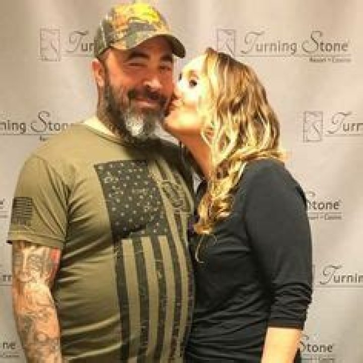 Meet Aaron Lewis' Wife: The Story Behind Their Lasting Marriage