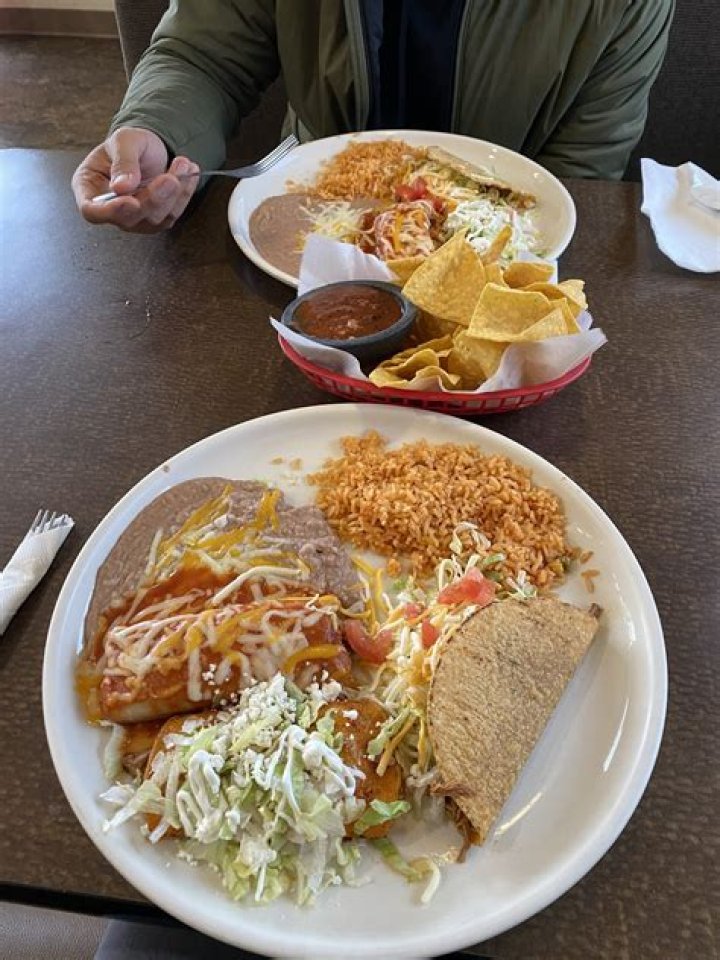 The Astonishing Salary of Al Roker: A Look into the Wealth of the Weatherman