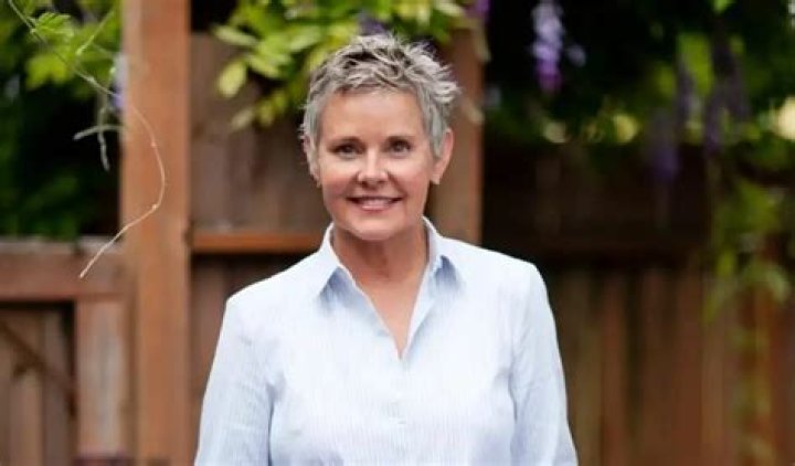 Amanda Bearse Net Worth: Exploring the Wealth of a Talented Actress and Director