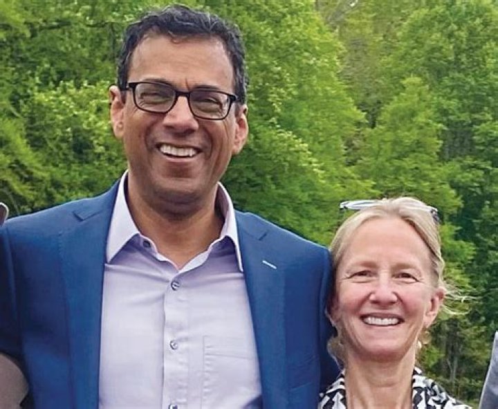 The Inspiring Journey of Atul Gawande's Wife: A Tale of Love and Partnership