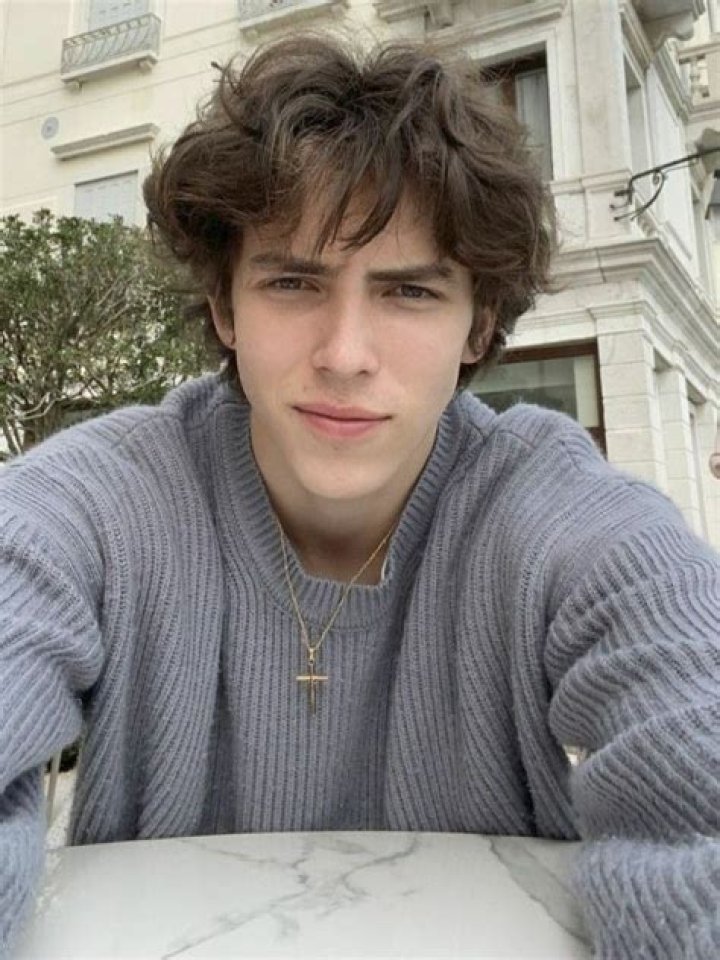 Brunette Hair on Guys: A Style Statement