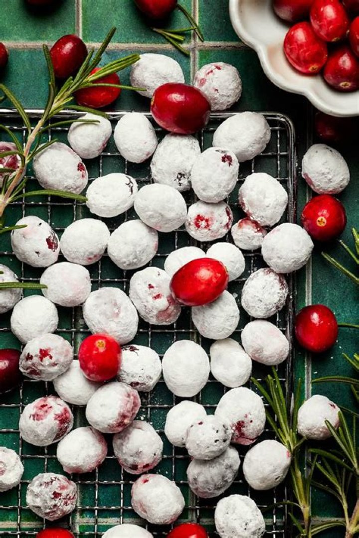 Delightful Treats: The Allure of Candied Cranberries