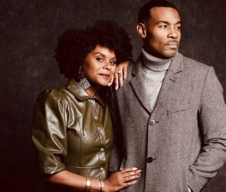 Achieving Success with Chance Brown: A Guide for Aspiring Singers