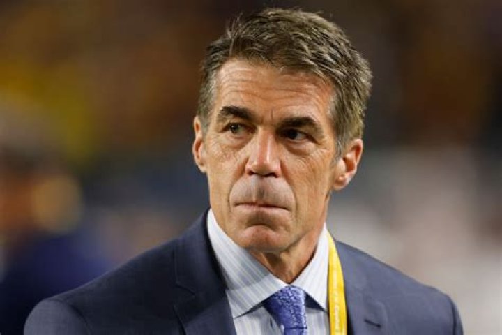 Chris Fowler Net Worth: A Deep Dive into the Life, Career, and Earnings of the ESPN Icon