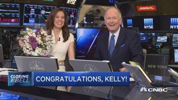 CNBC Kelly Evans Bio: A Deep Dive into the Life and Career of a Financial Journalist