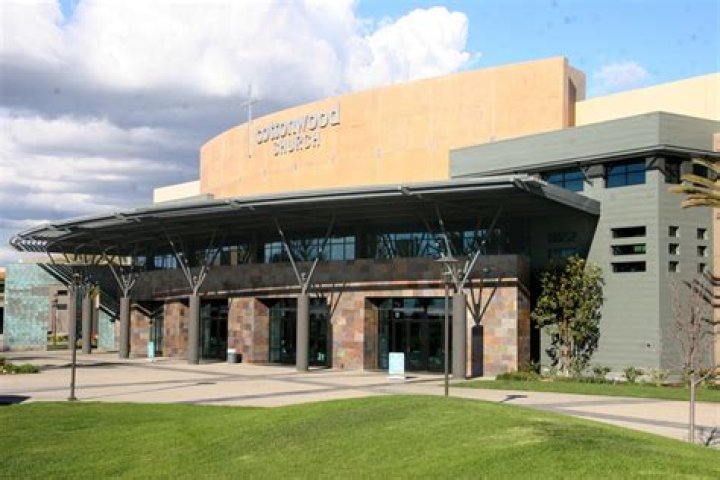 Cottonwood Church: A Beacon of Community and Faith