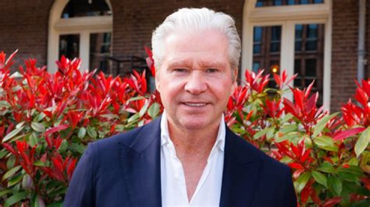 Dries Roelvink Net Worth: A Closer Look at the Dutch Singer&rsquo;s Wealth