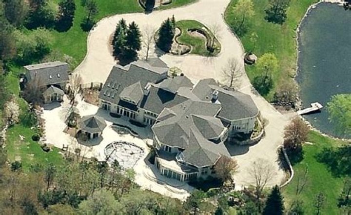 Where You Can Find Eminem's House: The Ultimate Guide to His Address