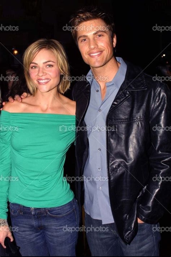 Exploring the Life of Eric Winter's Ex-Wife: A Comprehensive Guide