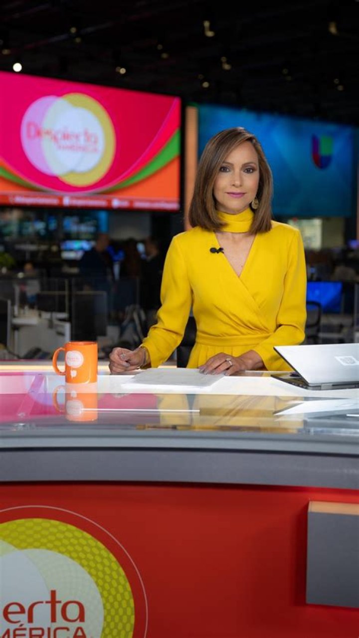 Estefan Lili: The Rising Star of Music and Entertainment