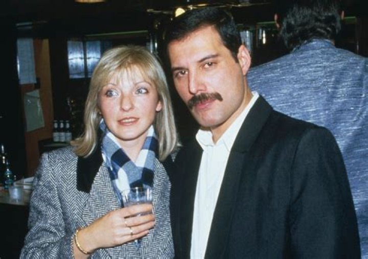 Freddie Mercury and Mary Austin: A Bond Beyond the Spotlight