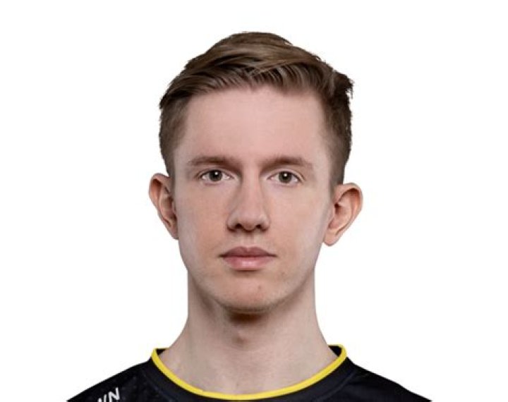 Froggen LOL: Mastering the Mid Lane in League of Legends