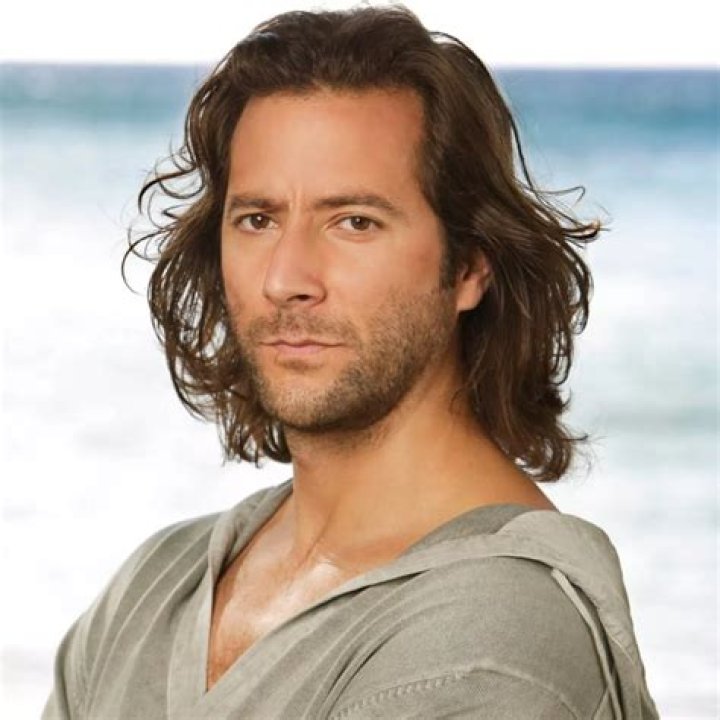 Henry Ian Cusick: From Lost to The 100