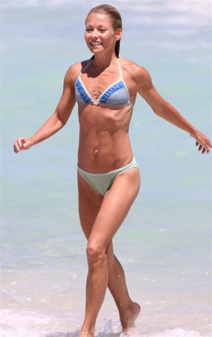 Kelly Ripa's Income: Unveiling Her Earnings and Career Achievements