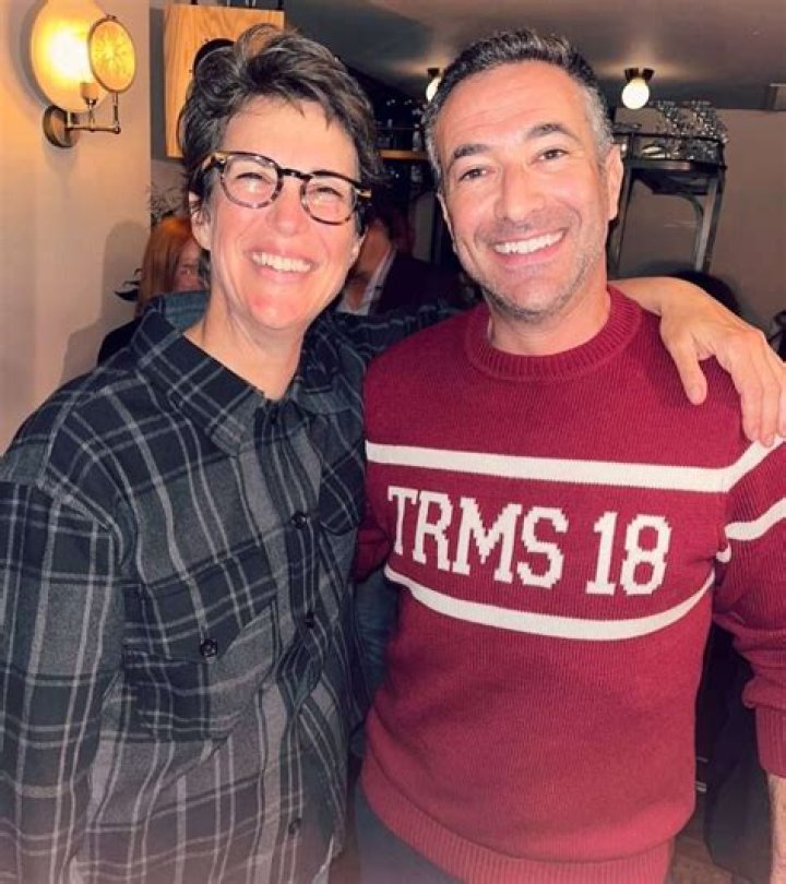 How Tall is Rachel Maddow? Discovering the Height of the Iconic Journalist