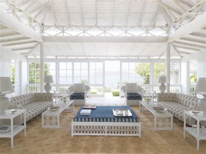 Exploring the Enchanting Isle of Mustique: A Tropical Paradise