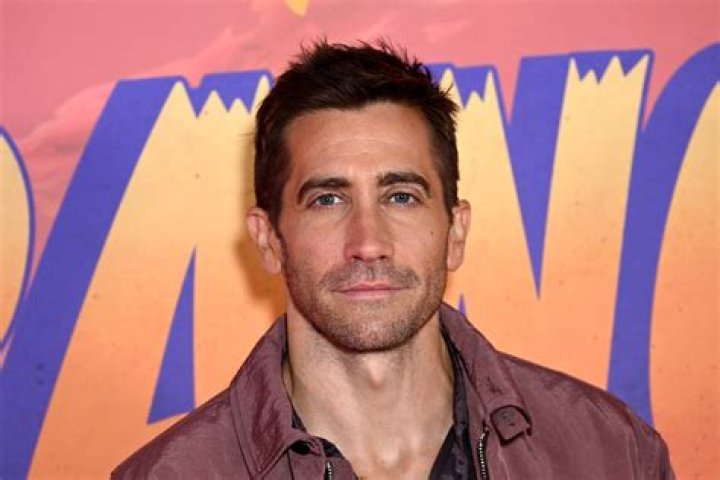 Jake Gyllenhaalage: A Closer Look at the Life and Achievements of the Versatile Actor