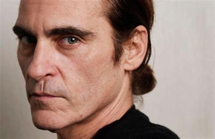 Joaquin Phoenix's Hair Lip: Understanding the Condition and Its Impact