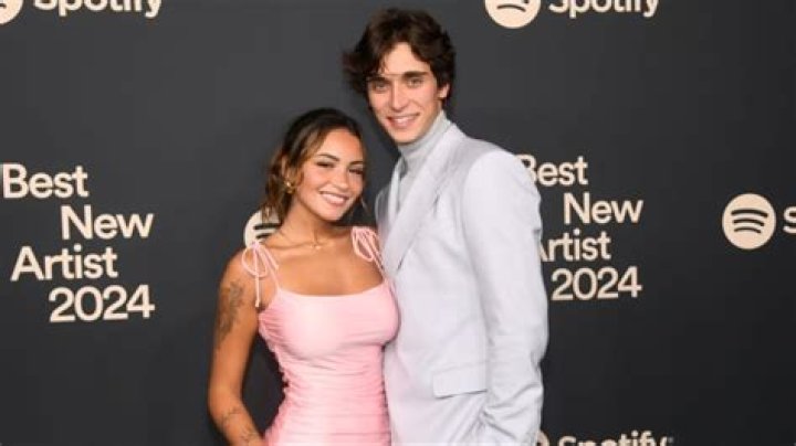 Who is Josh Richards' Girlfriend? A Comprehensive Insight into Their Relationship