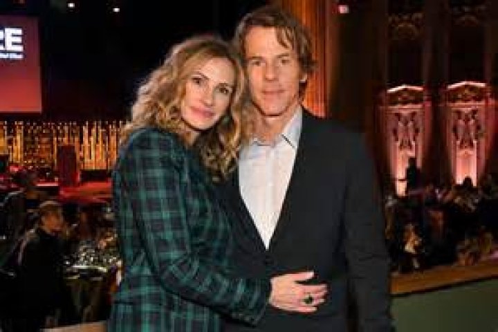 Julia Roberts and Husband: A Deep Dive into Their Love Story