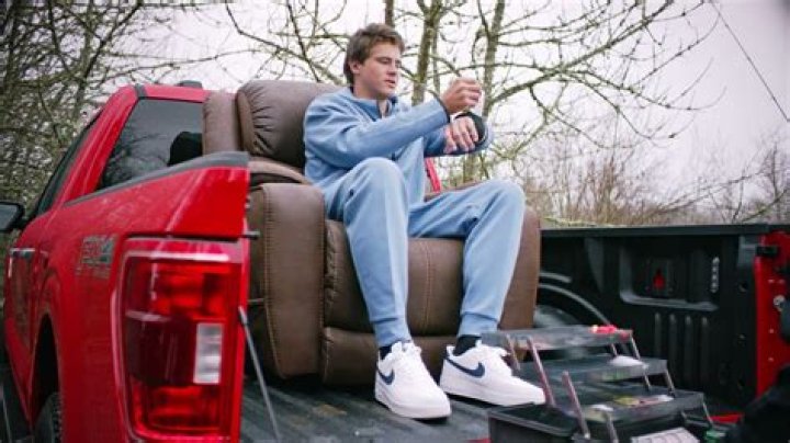 Justin Herbert's Ride: Exploring His Automobile Collection
