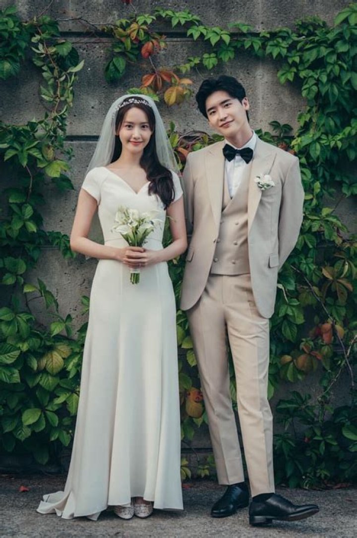 The Ultimate Guide to Lee Jong Suk's Wife: Everything You Need to Know