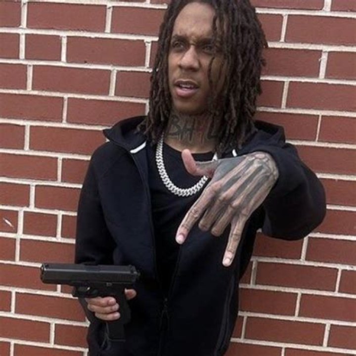 The Remarkable Story of Lil Bloodhound Jeff: A Trailblazer in His Field