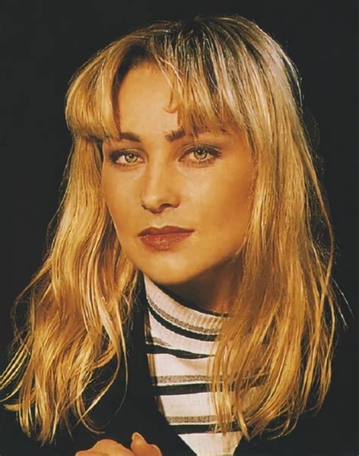 The Captivating Journey of Linn Berggren: A Young Star's Rise to Fame