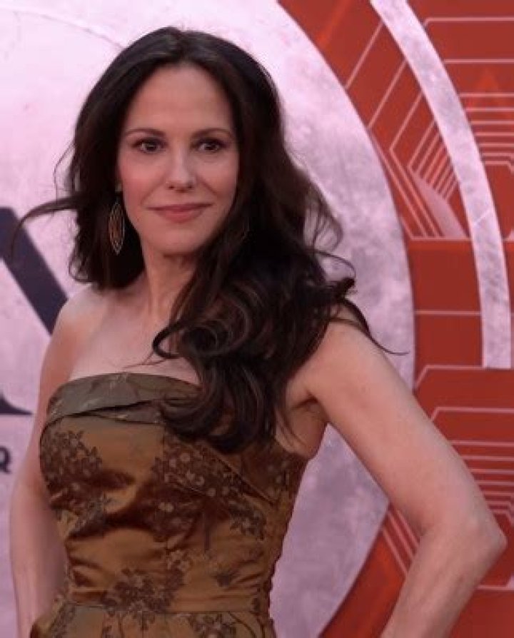 Mary-Louise Parker Net Worth: A Comprehensive Look at Her Wealth and Career