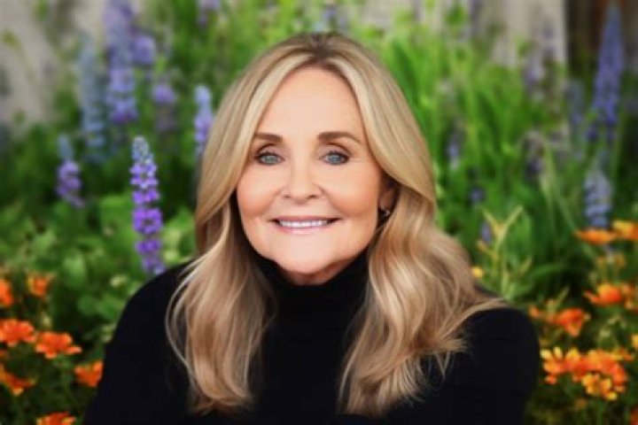 Maureen McCormick Net Worth 2023: A Deep Dive into the Life and Wealth of a Beloved Star