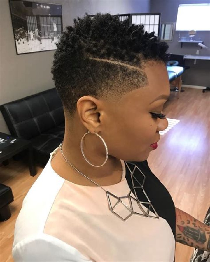 Natural Hair Cuts Short: Embrace Your Natural Beauty with Chic Styles