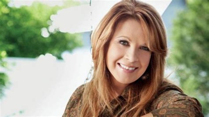 Patty Loveless Net Worth: Exploring the Wealth of a Country Music Icon