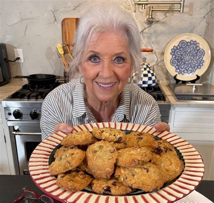 Paula Deen's 2023 Comeback: A Journey from Controversy to Redemption