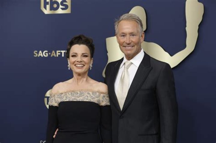 Peter Jacobson Net Worth: A Deep Dive into the Life and Career of the Acclaimed Actor