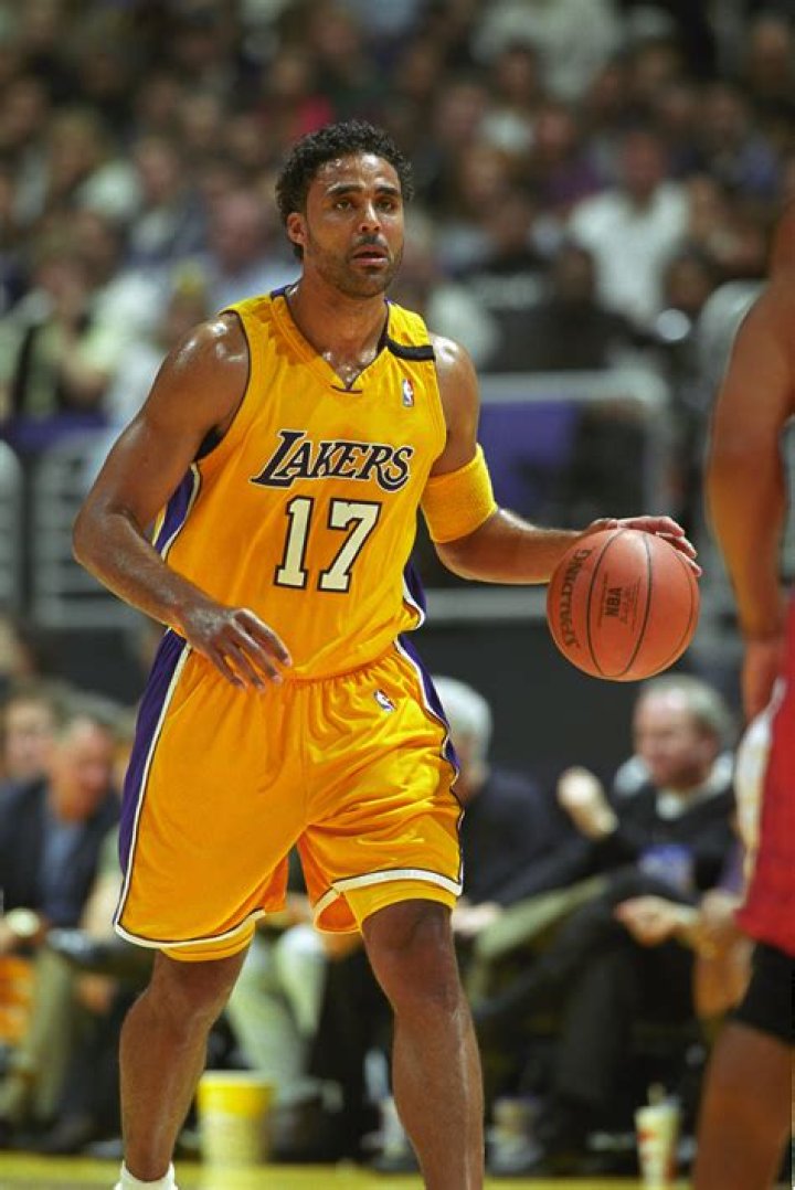 The Definitive Guide to Rick Fox: His Basketball Career and Hollywood Legacy