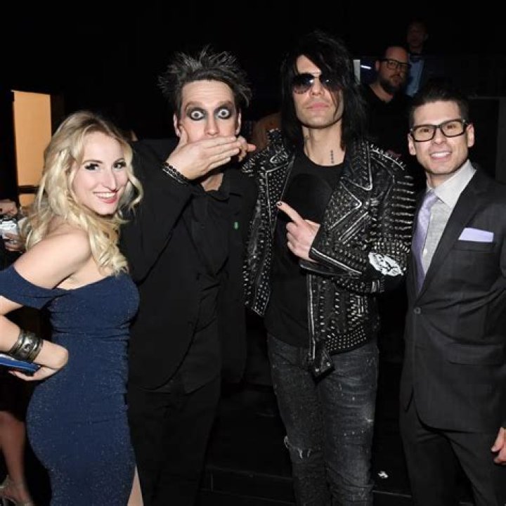 Sam Wills Net Worth: The Financial Journey of a Comedy Genius