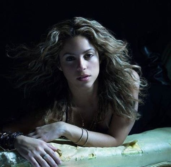 Stunning Shakira Photos: Capture the Enchanting Beauty of the Global Icon