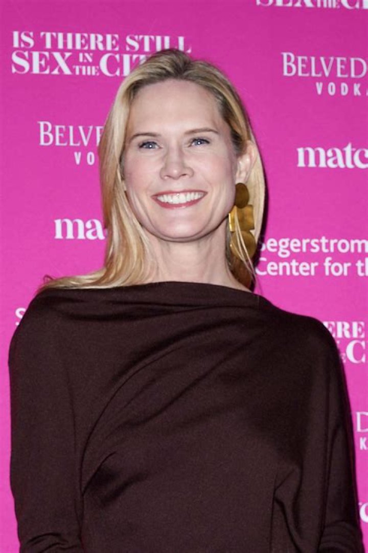 Spectacular Performances by Stephanie March: A Hollywood Icon