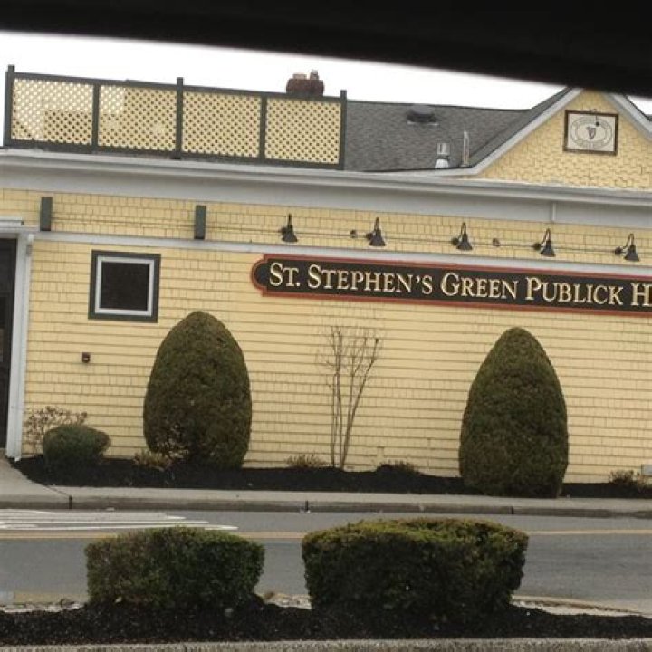 Discovering the Charm of Stephen's Green Publick House