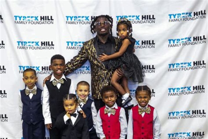 The Ultimate Guide to Tyreek Hill's Family: Meet the Team Behind the Superstar