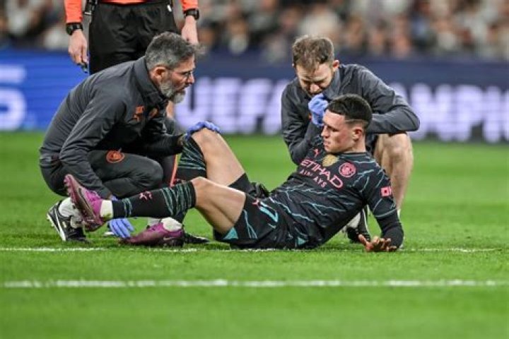 Understanding the Art of the Dead Leg Move in Football