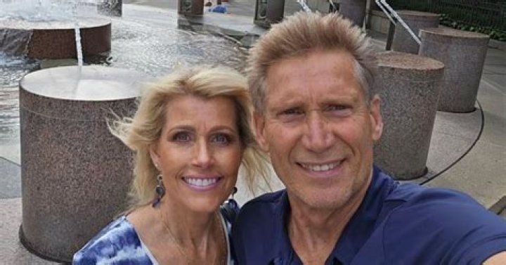 Complete Guide to Kathleen Turner's Partner: Unraveling Their Relationship