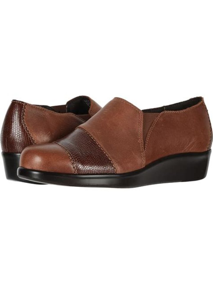 Discover the Best Women's Zappos Shoes: A Comprehensive Guide