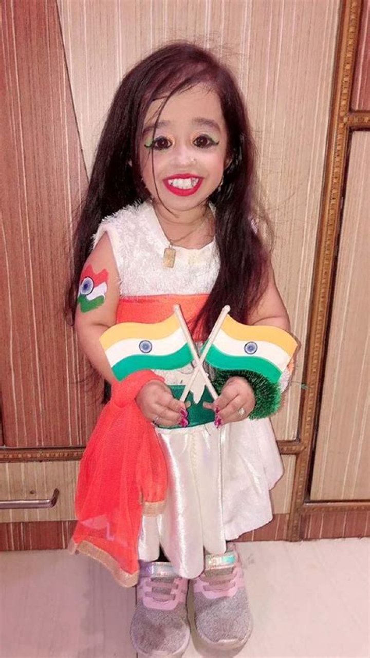 The Incredible Story of the World's Smallest Woman: A Journey of Strength and Inspiration