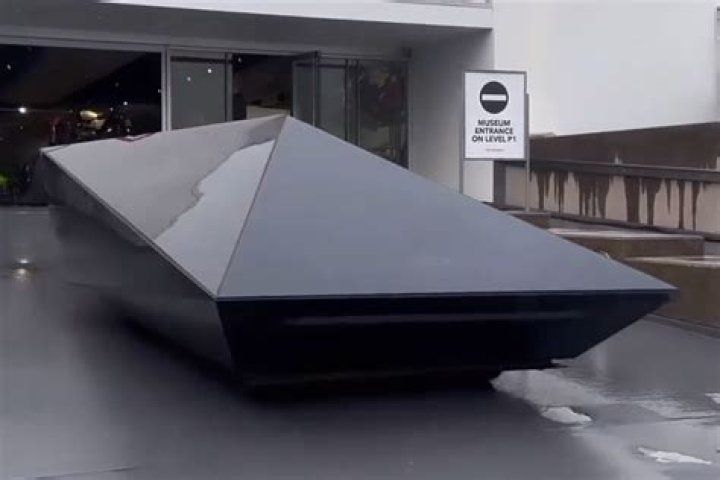 Exploring the Yeezy Cybertruck: A Revolution in Fashion and Automotive Design